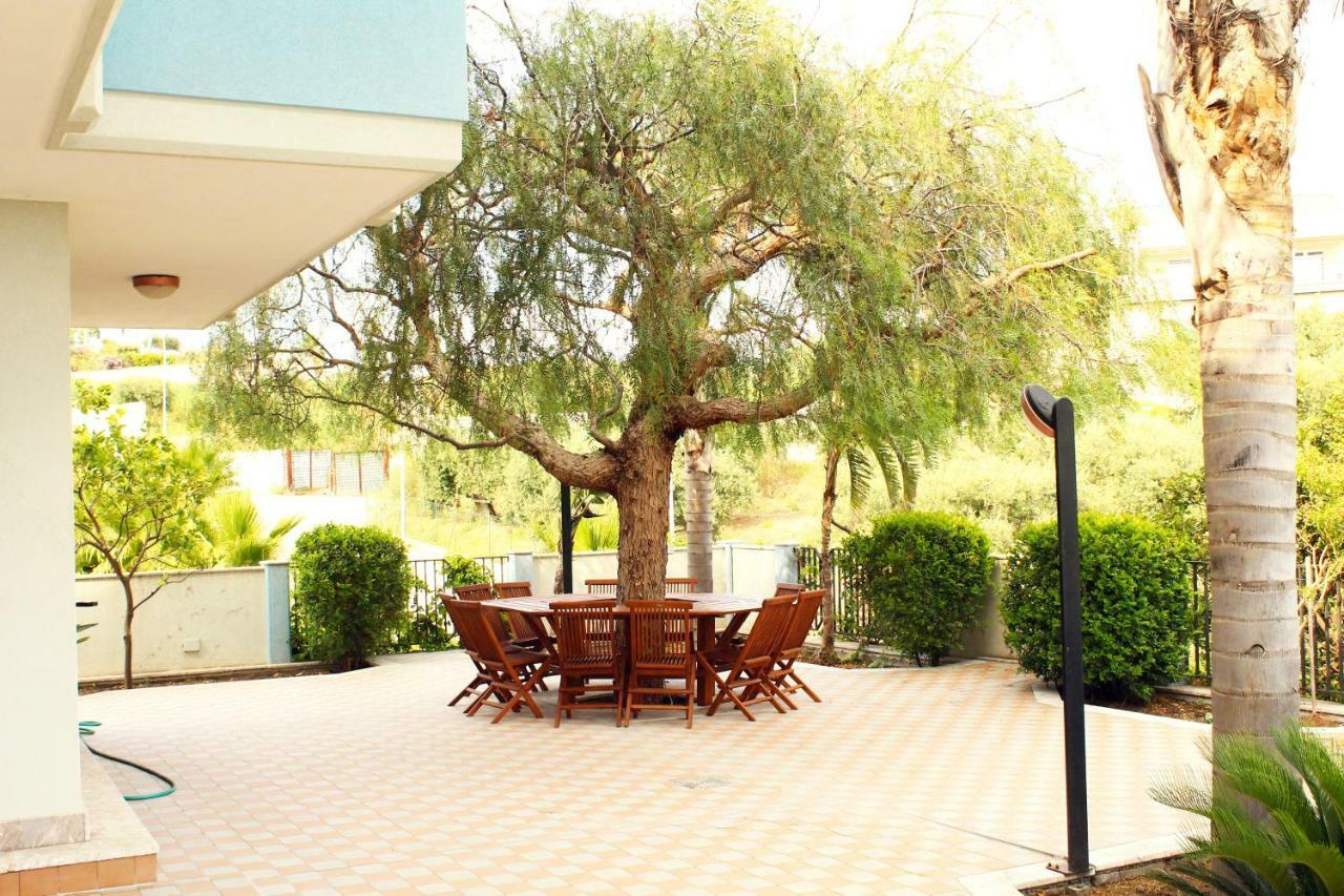 Villa I Minnulareddi Giardini Naxos Exterior photo
